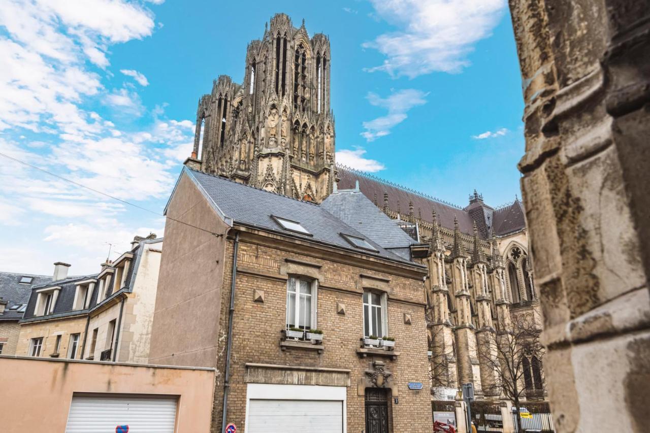 Tournelles Vue Cathedrale- Maison Climatisee Du Xvie Siecle Classee Apartment Reims Exterior photo